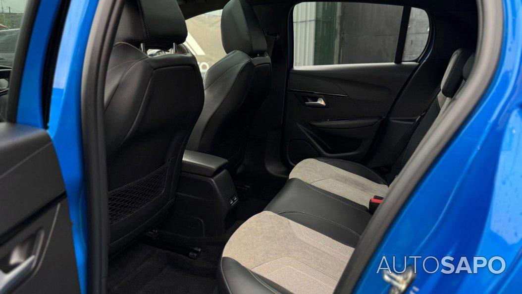 Peugeot E-208 GT de 2021