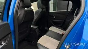 Peugeot E-208 GT de 2021