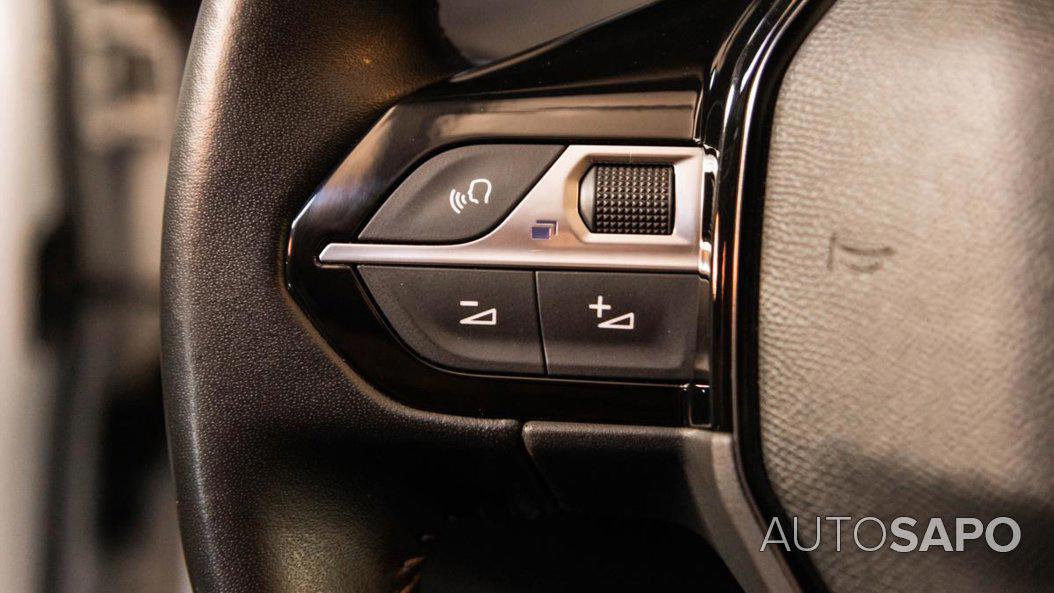 Peugeot E-208 de 2020