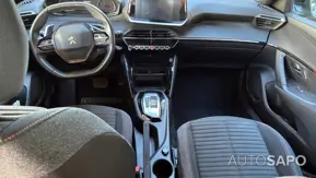 Peugeot 2008 1.2 PureTech Active Pack EAT8 de 2023