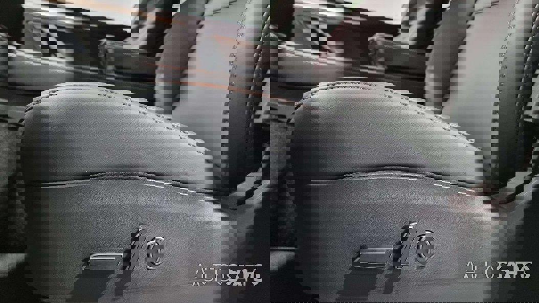 Tesla Model Y Long-Range RWD de 2024