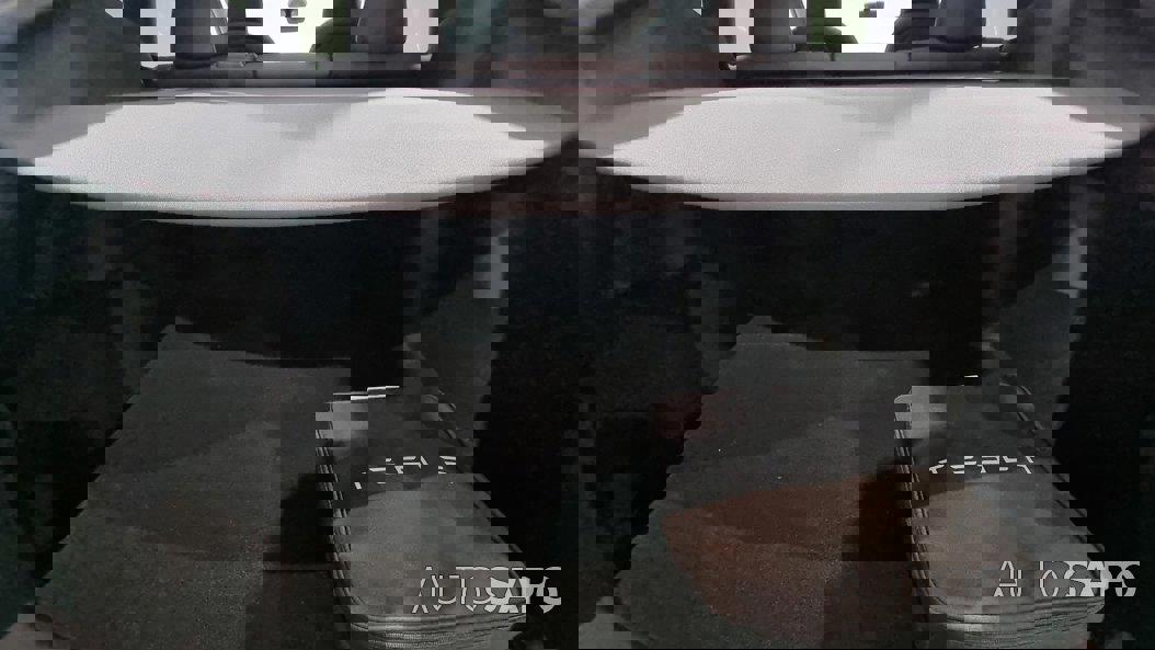 Tesla Model Y Long-Range RWD de 2024