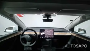 Tesla Model Y Long-Range RWD de 2024