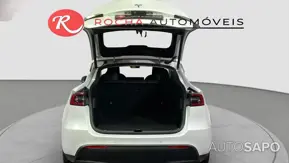 Tesla Model Y Long-Range RWD de 2024