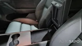 Tesla Model Y Long-Range RWD de 2024