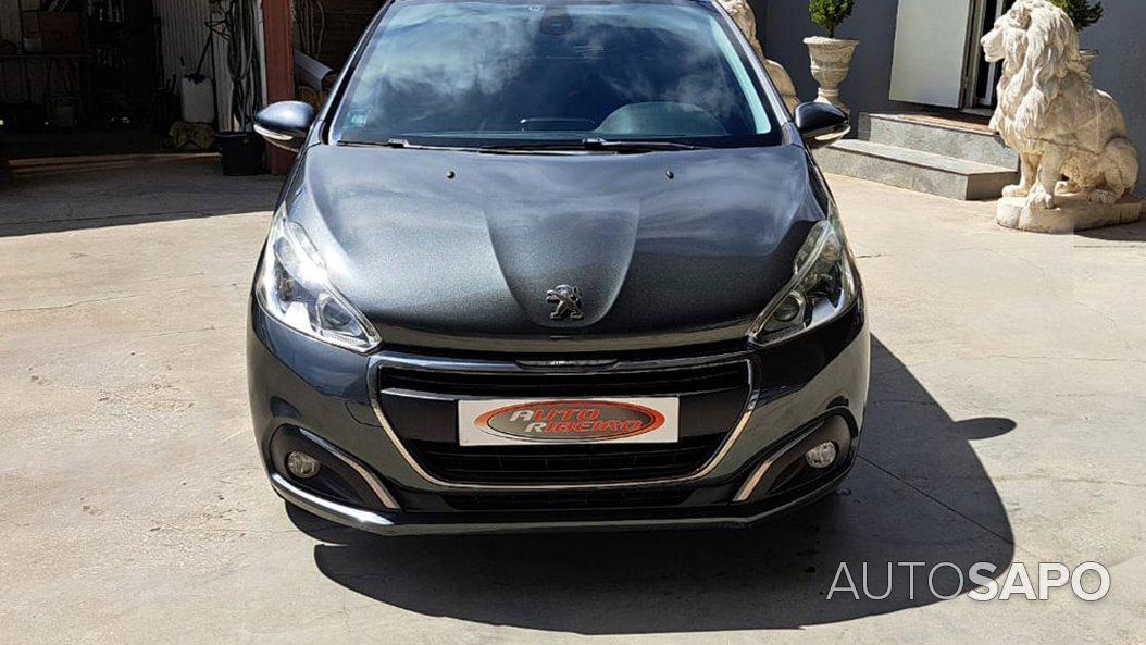 Peugeot 208 1.2 PureTech Style de 2016