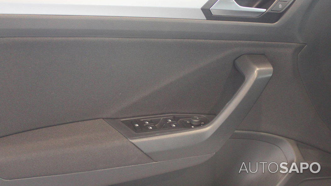 Volkswagen T-Roc 1.0 TSI Style de 2024