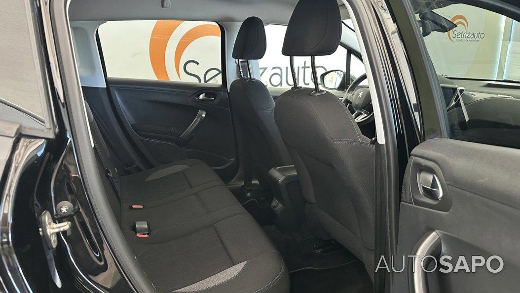 Peugeot 2008 1.2 PureTech Style de 2018