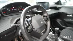Peugeot 208 1.2 PureTech Active de 2022