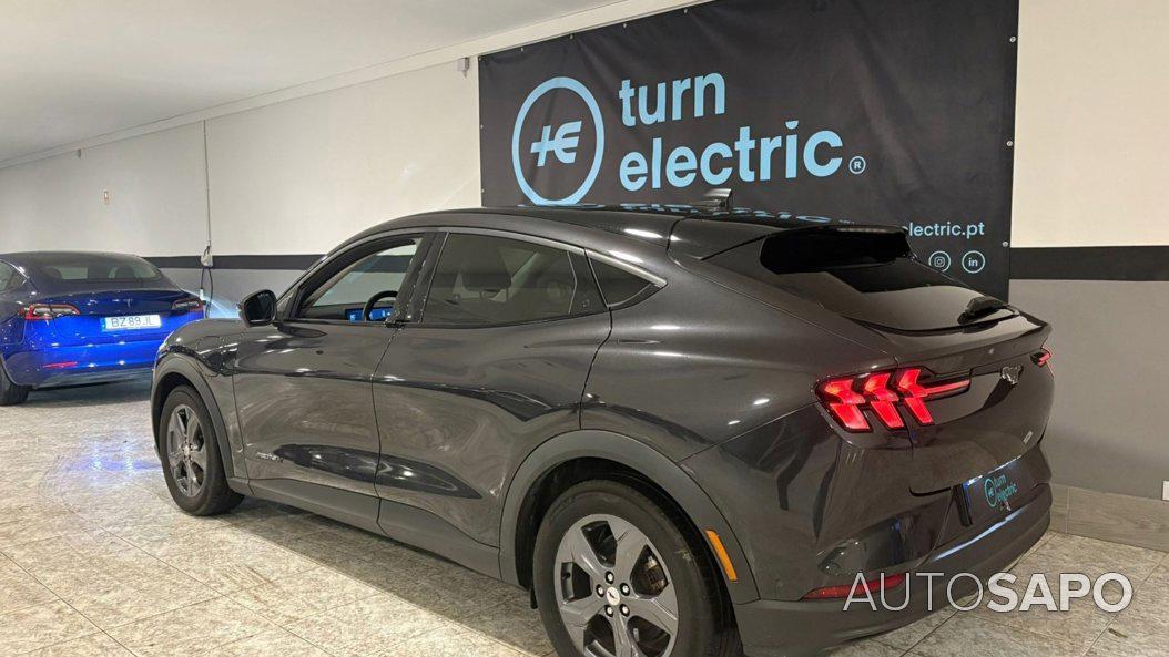 Ford Mustang Mach-E de 2022