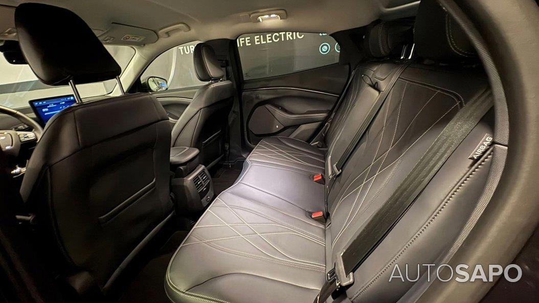 Ford Mustang Mach-E de 2022