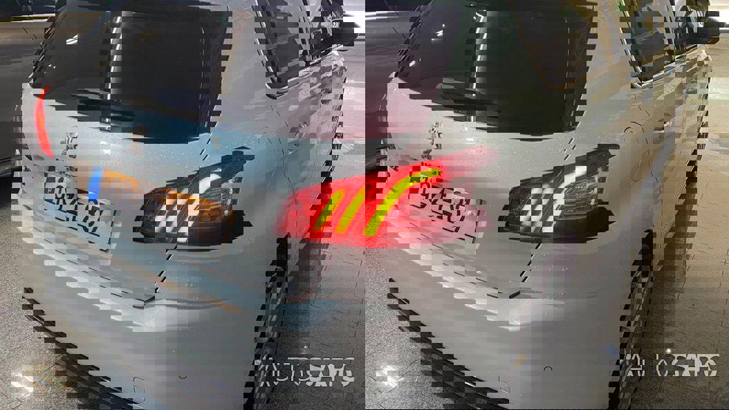 Peugeot 308 1.6 e-HDi Allure  J18 de 2014