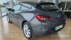 Opel Astra de 2016
