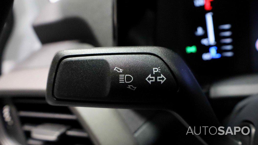 Ford Tourneo Courier 1.0 EcoBoost Titanium de 2025