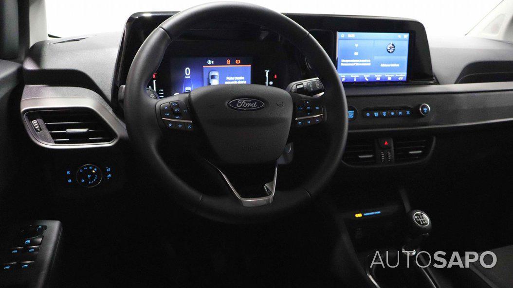 Ford Tourneo Courier 1.0 EcoBoost Titanium de 2025