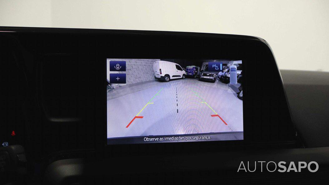 Ford Tourneo Courier 1.0 EcoBoost Titanium de 2025