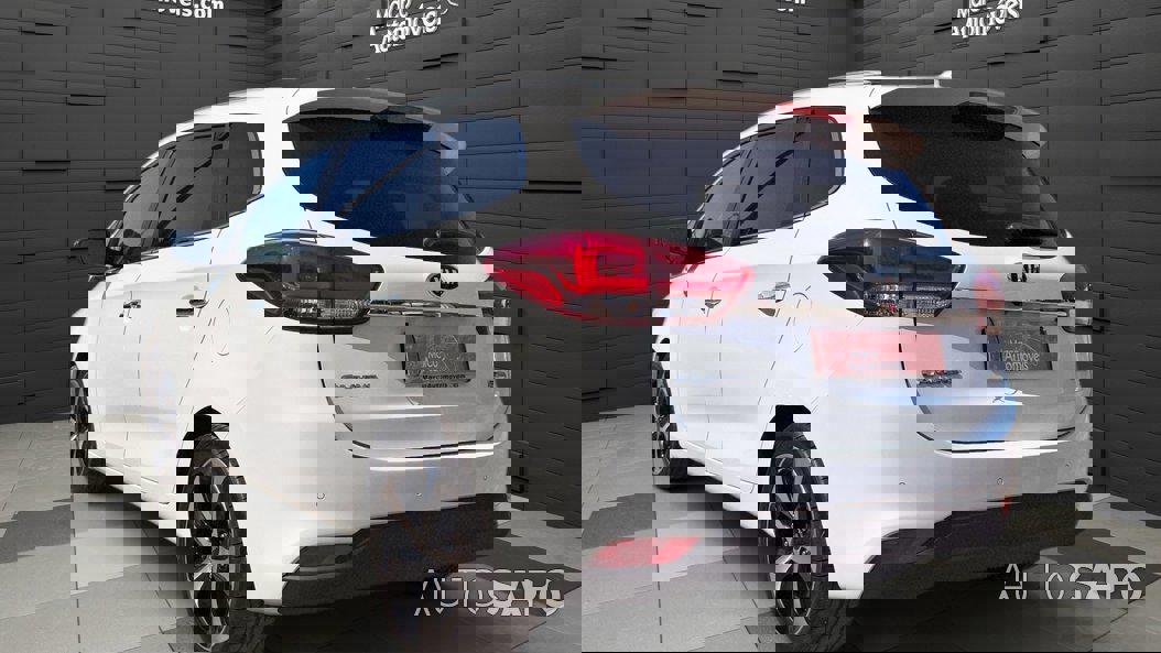 Kia Carens 1.7 CRDi ISG TX de 2016