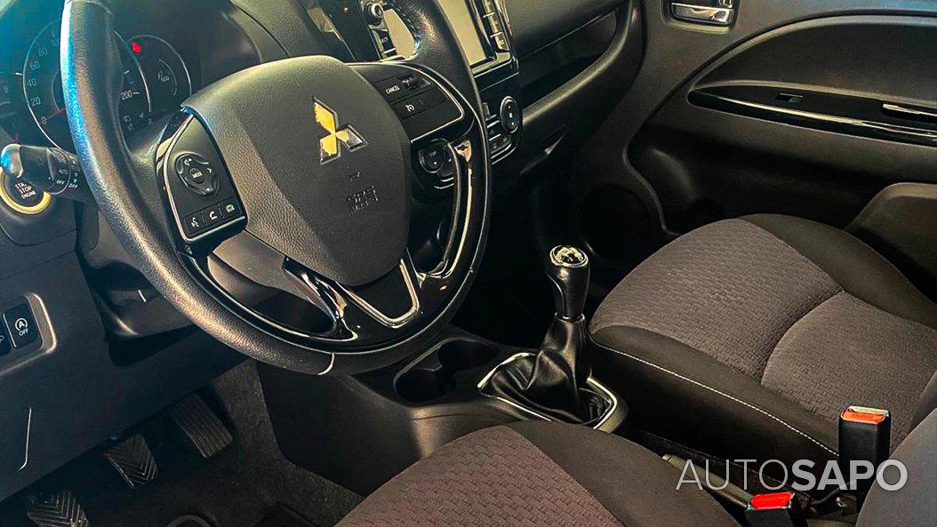 Mitsubishi Space Star 1.2 Intense Connect Edition de 2019