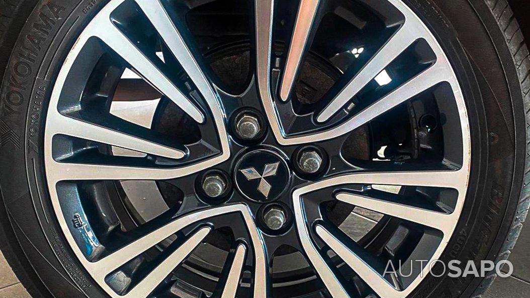 Mitsubishi Space Star 1.2 Intense Connect Edition de 2019