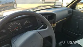 Toyota Hilux 2.4 D LN105L Cx Madeira de 1997