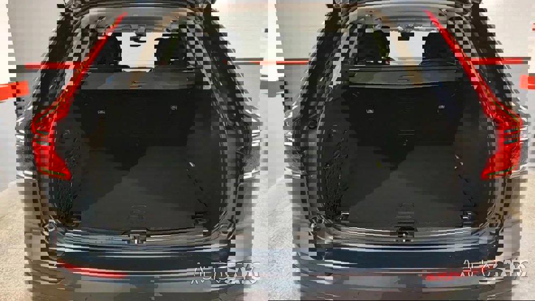 Volvo XC60 2.0 B4 Momentum Plus de 2021