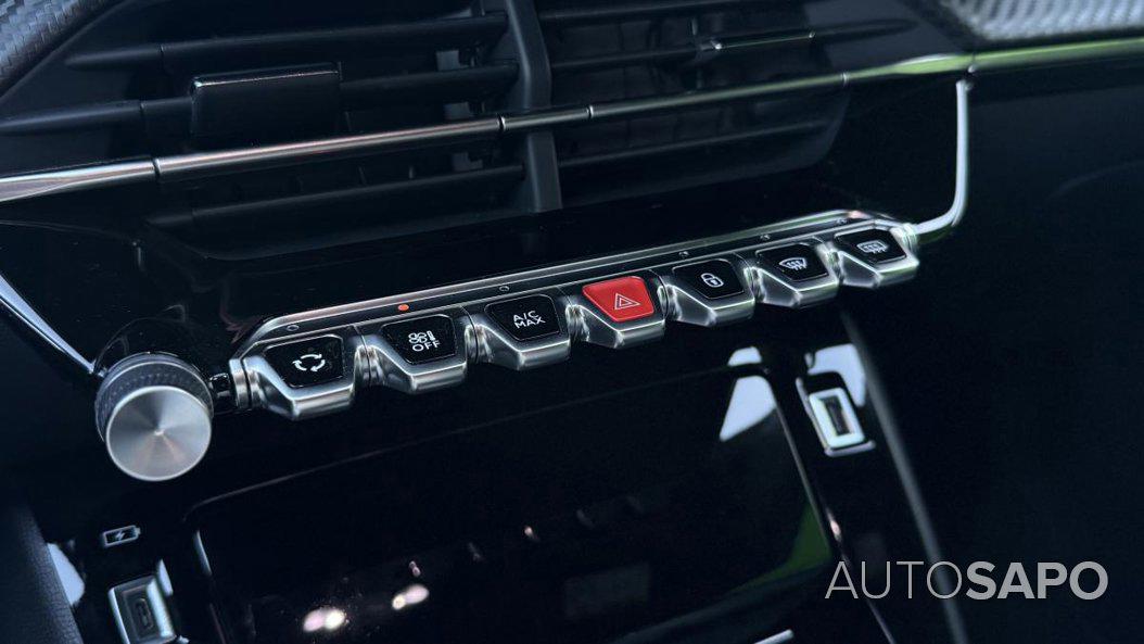 Peugeot e-2008 de 2023