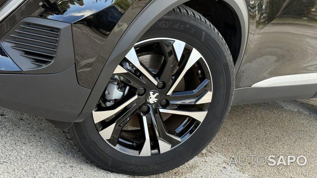 Peugeot e-2008 de 2023