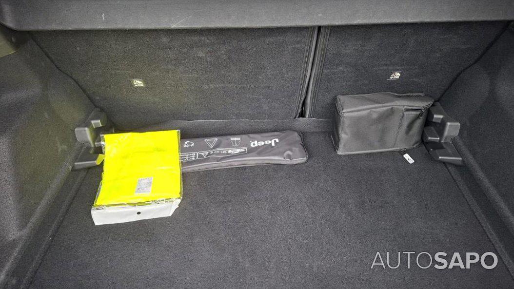 Jeep Avenger 1.2 GSE T3 Altitude de 2024