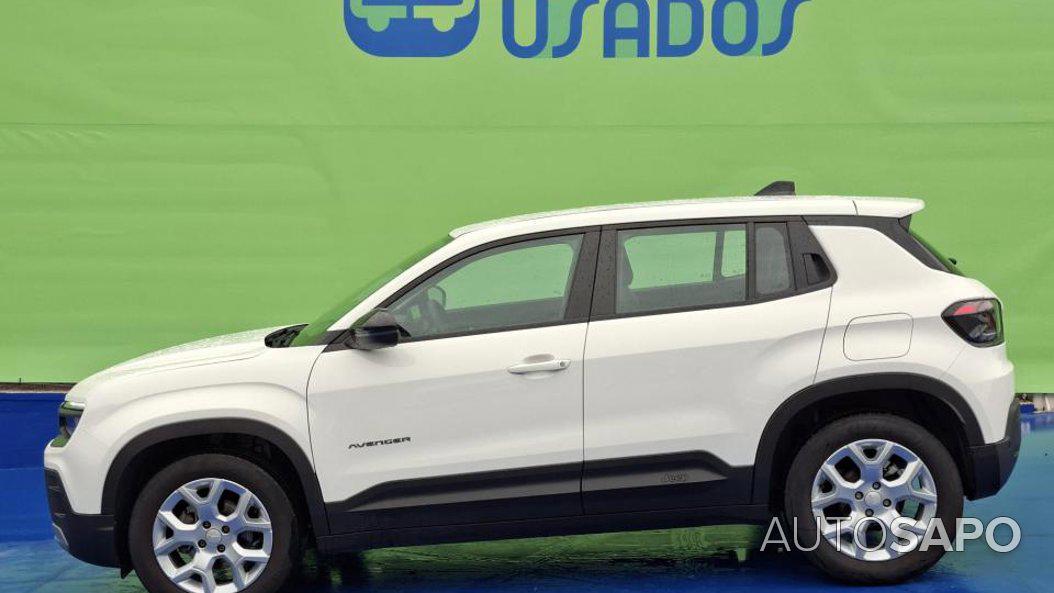 Jeep Avenger 1.2 GSE T3 Altitude de 2024