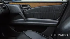 Mercedes-Benz Classe E 300 TD Avantgarde de 1999