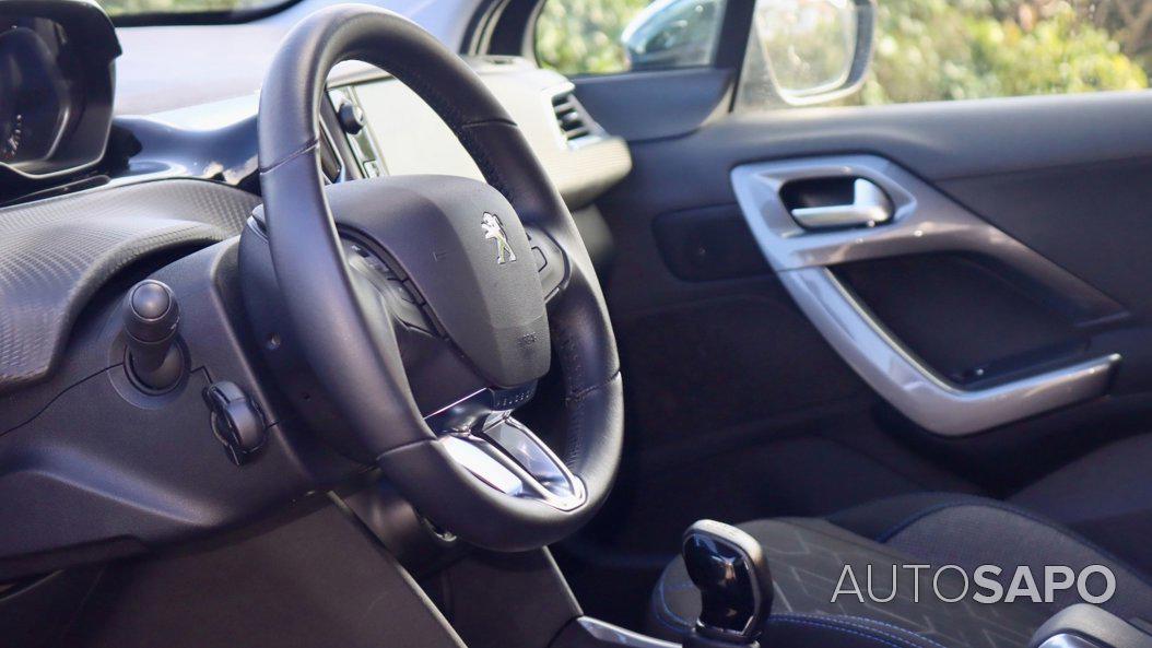 Peugeot 2008 1.2 PureTech Style de 2019