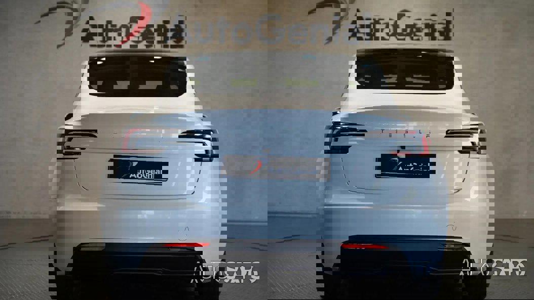 Tesla Model 3 de 2025