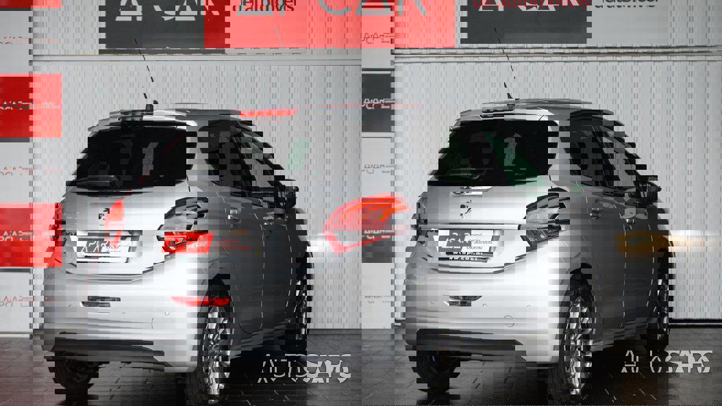 Peugeot 208 1.2 PureTech Style de 2018