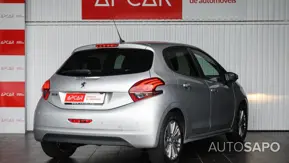 Peugeot 208 1.2 PureTech Style de 2018