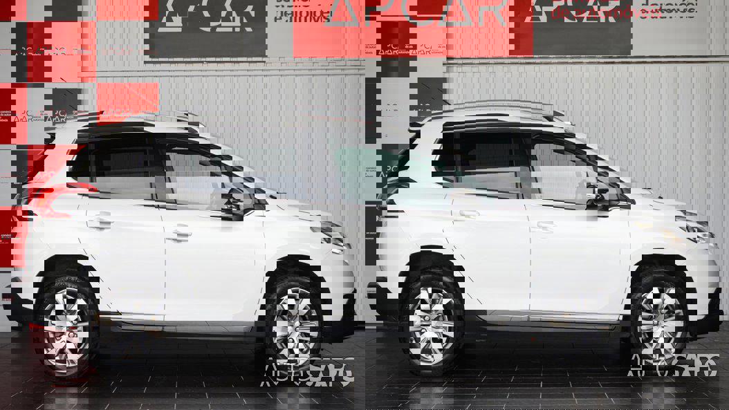 Peugeot 2008 1.2 PureTech Allure de 2015