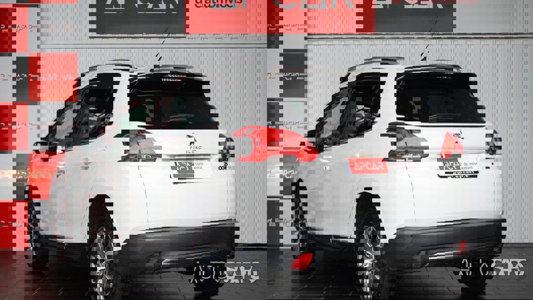 Peugeot 2008 1.2 PureTech Allure de 2015