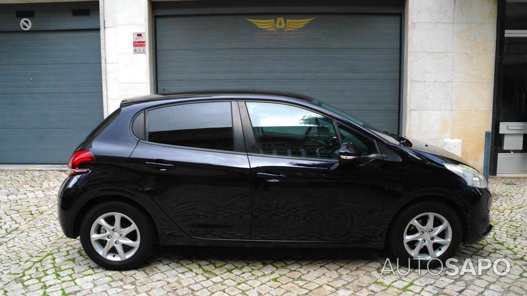 Peugeot 208 1.2 PureTech Active de 2016