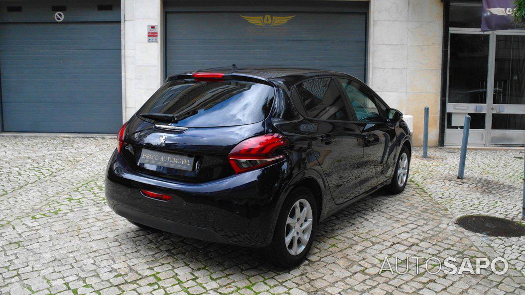 Peugeot 208 1.2 PureTech Active de 2016