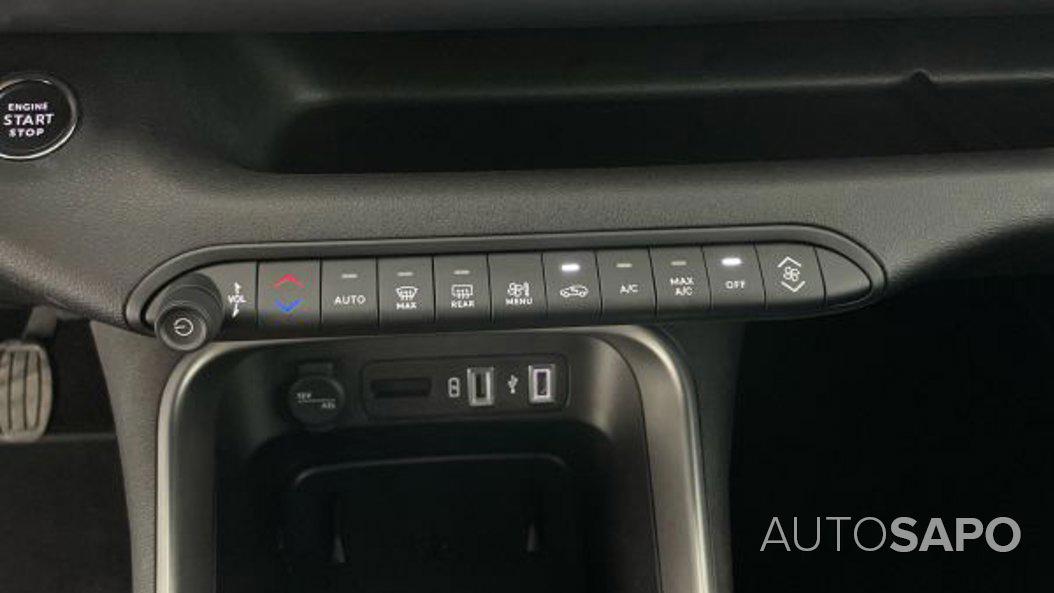 Jeep Avenger 1.2 GSE T3 Altitude de 2025