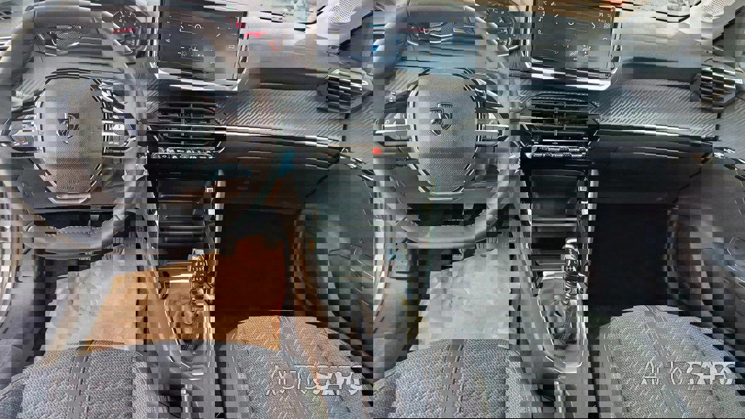 Peugeot 208 1.2 PureTech Allure de 2025