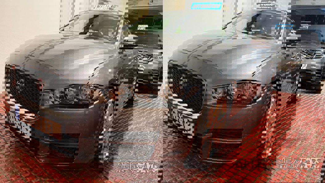 Jaguar XE 2.0 D Portfolio Aut. de 2017