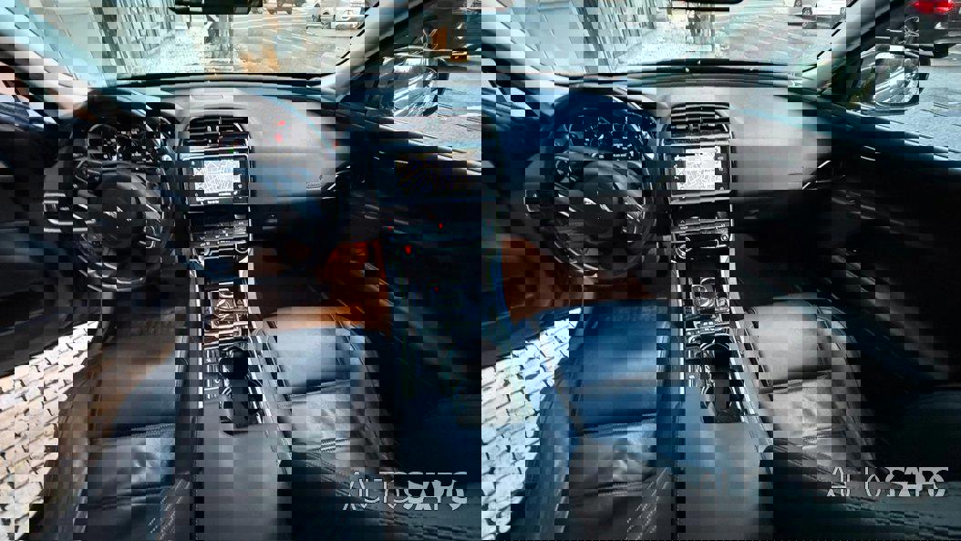 Jaguar XE 2.0 D Portfolio Aut. de 2017