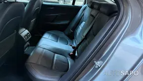 Jaguar XE 2.0 D Portfolio Aut. de 2017