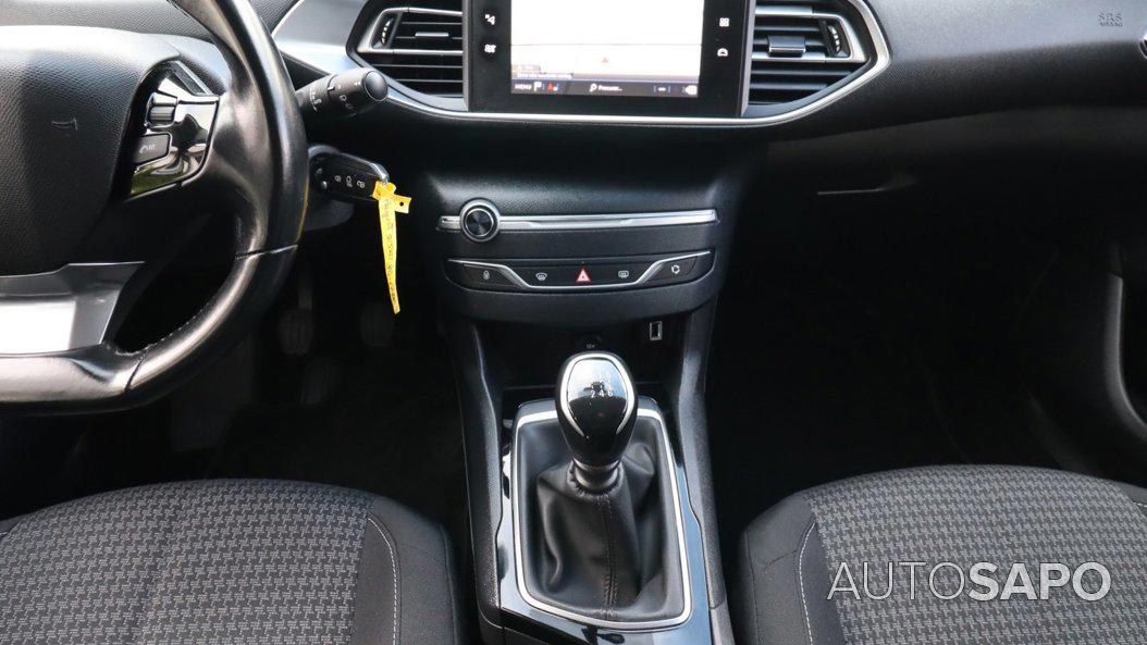 Peugeot 308 1.5 BlueHDi Active de 2021