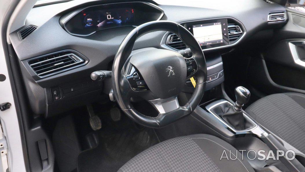 Peugeot 308 1.5 BlueHDi Active de 2021
