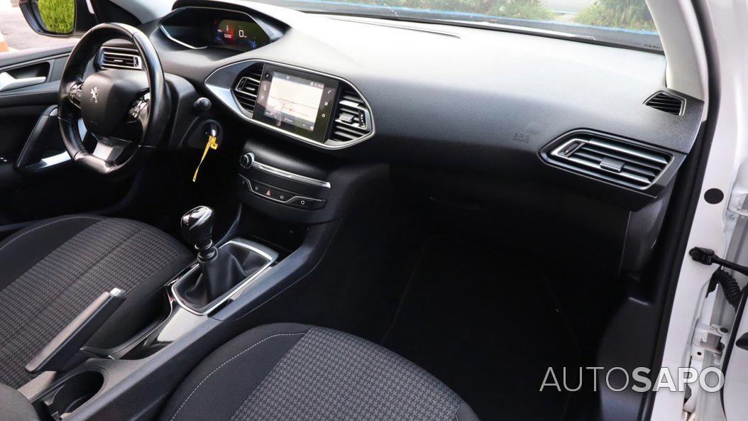 Peugeot 308 1.5 BlueHDi Active de 2021