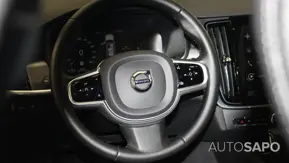 Volvo V90 2.0 T8 Momentum Plus AWD Geartronic de 2021