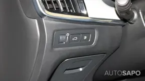 Volvo V90 2.0 T8 Momentum Plus AWD Geartronic de 2021