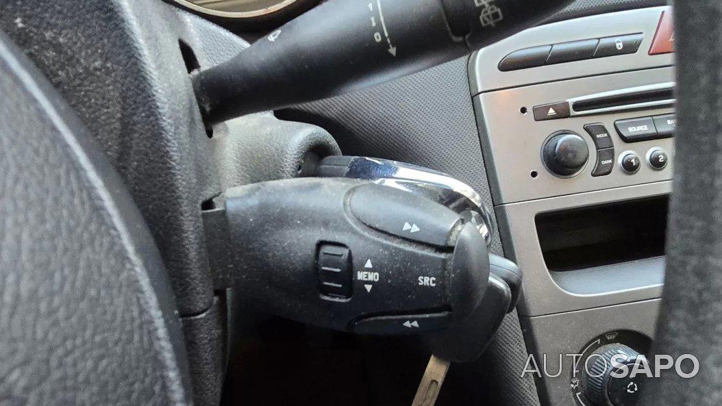 Peugeot 308 1.6 e-HDi Access CMP6 de 2013