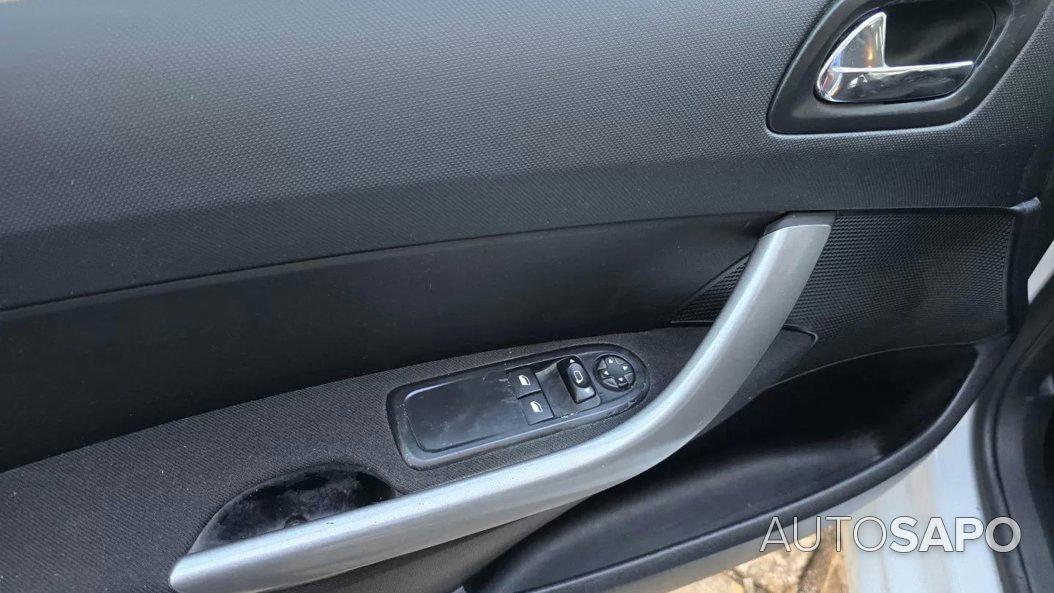 Peugeot 308 1.6 e-HDi Access CMP6 de 2013